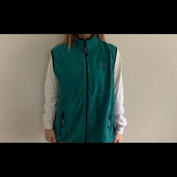 North Face Vest - Picture 1 of 3